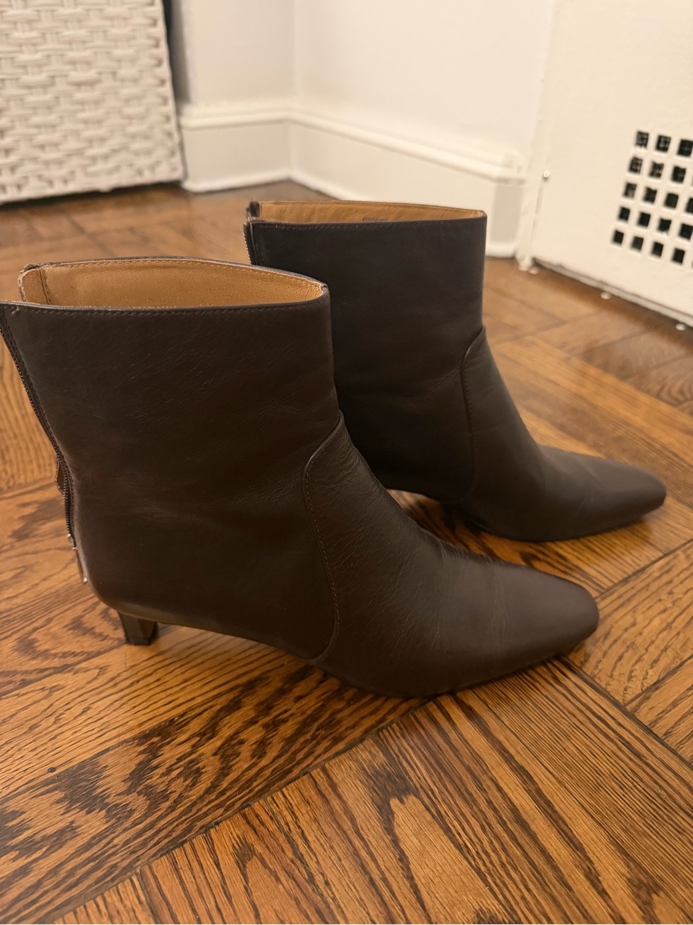 Madewell Women's Brown Leather booties size 8 worn twice